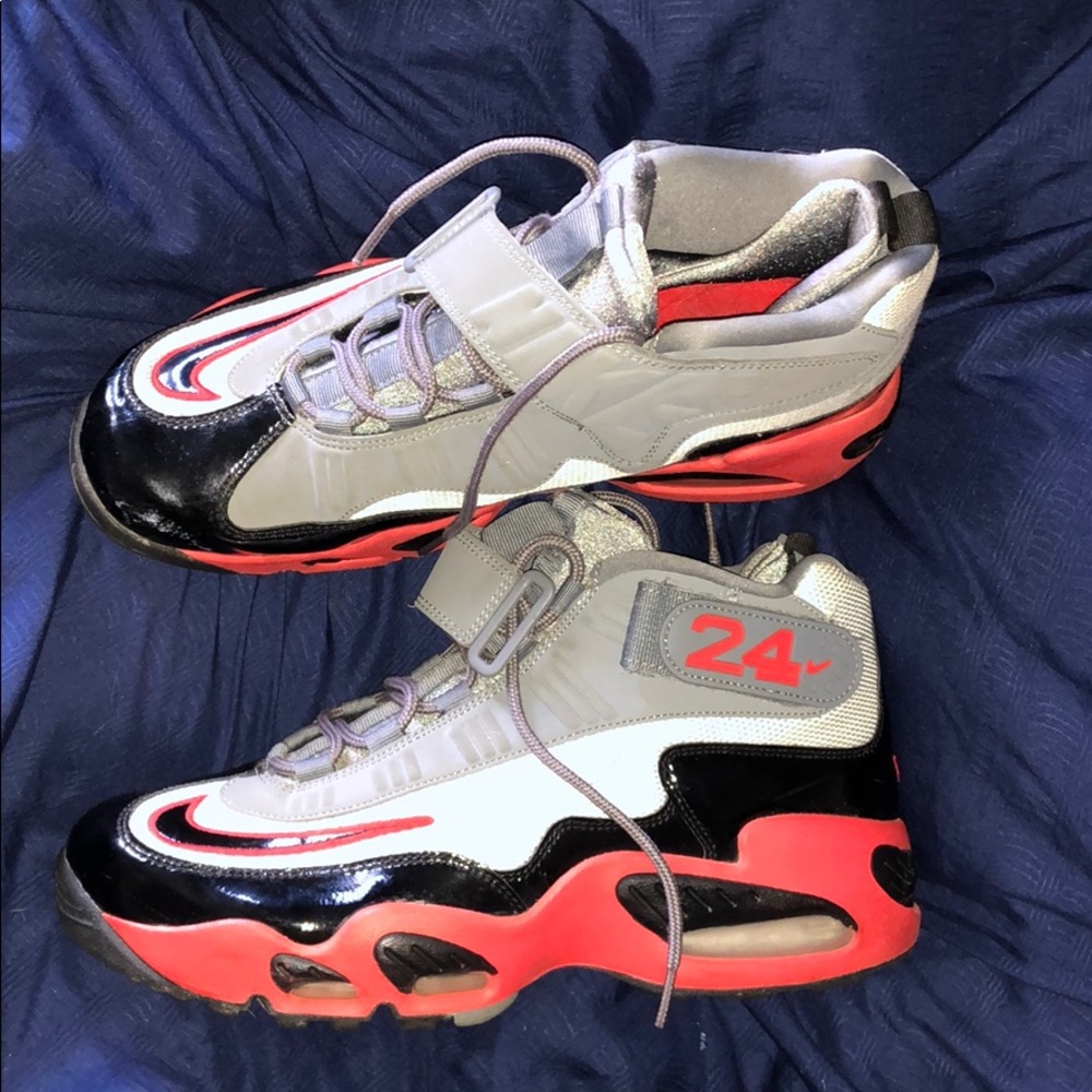 Nike Griffey’s Grey Black, White and Red